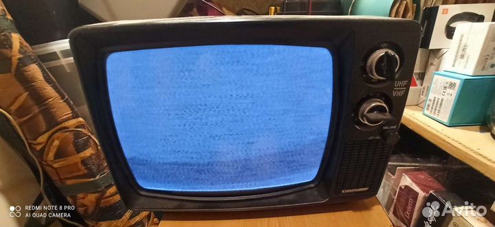 Телевизор переносной+ радиоприемник