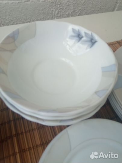 Набор столовой посуды на 6 персон