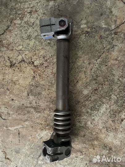 Рулевой карданчик BMW E90