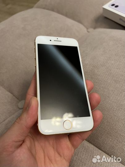 iPhone 8, 64 ГБ