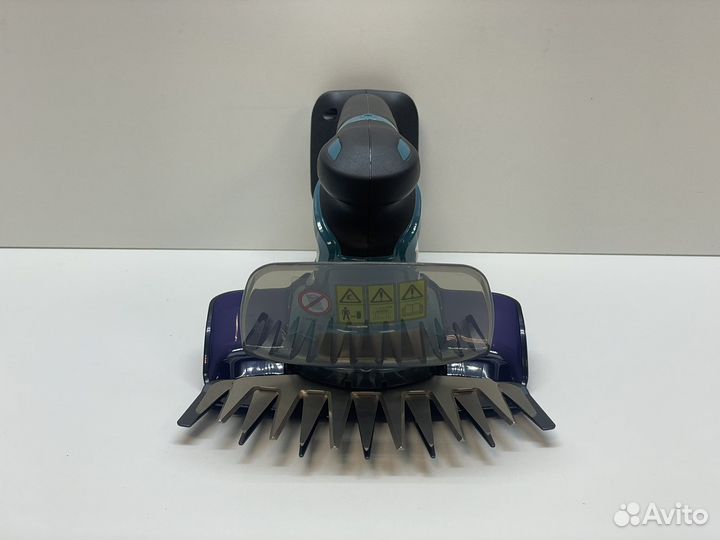 Аккумуляторные ножницы для травы Makita DUM604Z