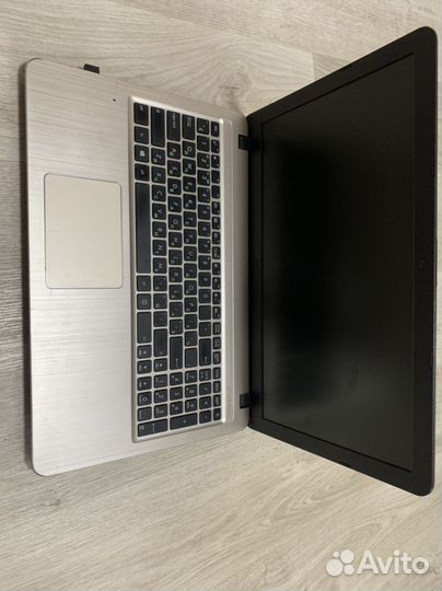 Asus F540N