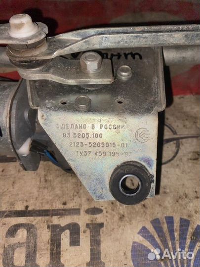 Трапеция стеклоочистителей передняя Chevrolet Niva