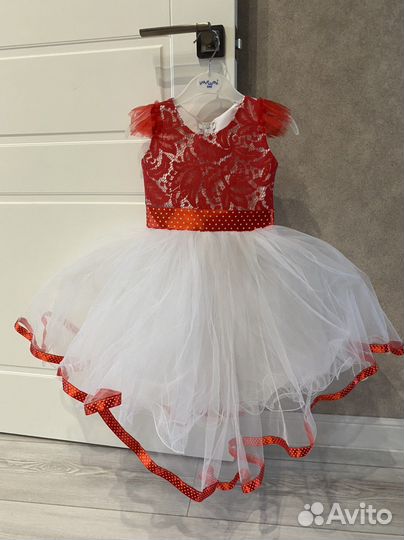 Платье на девочку