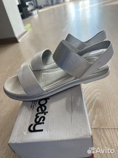 Босоножки для девочки