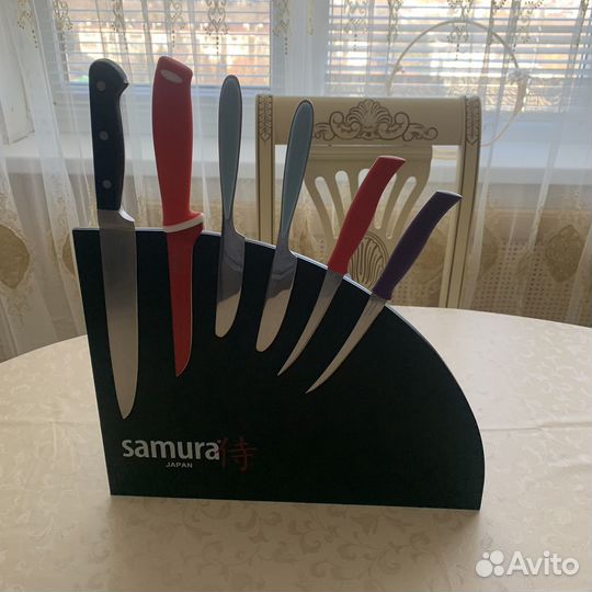 Магнитный держатель пдставка для ножей samurа