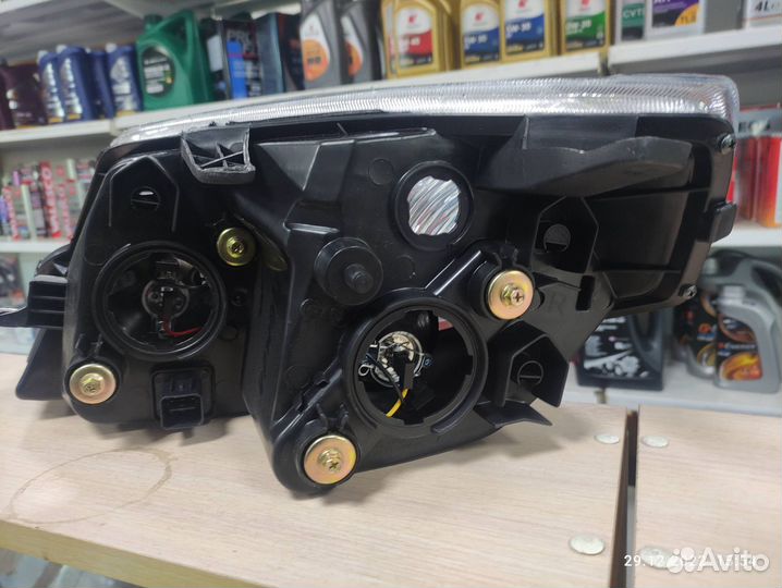 Фара передняя правая geely MK, 1017001058
