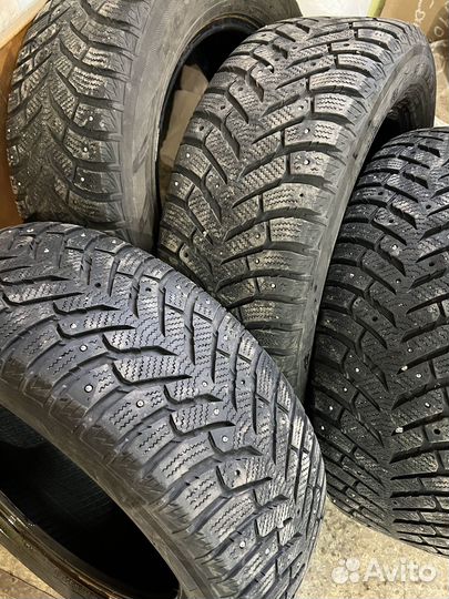Toyo Observe Ice-Freezer 215/60 R16