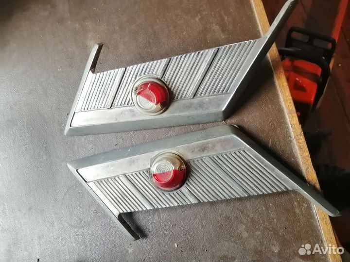 Накладки на задние стойки газ