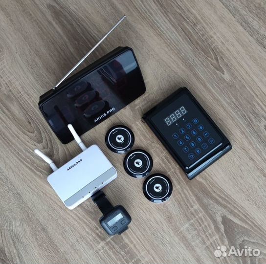 Кнопка вызова официанта комплект с часами и табло