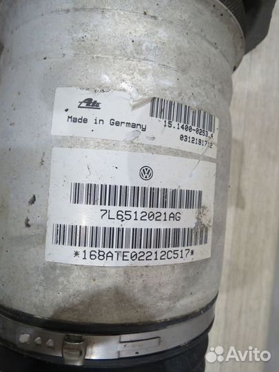 Пневмостойка задняя левая Volkswagen Touareg