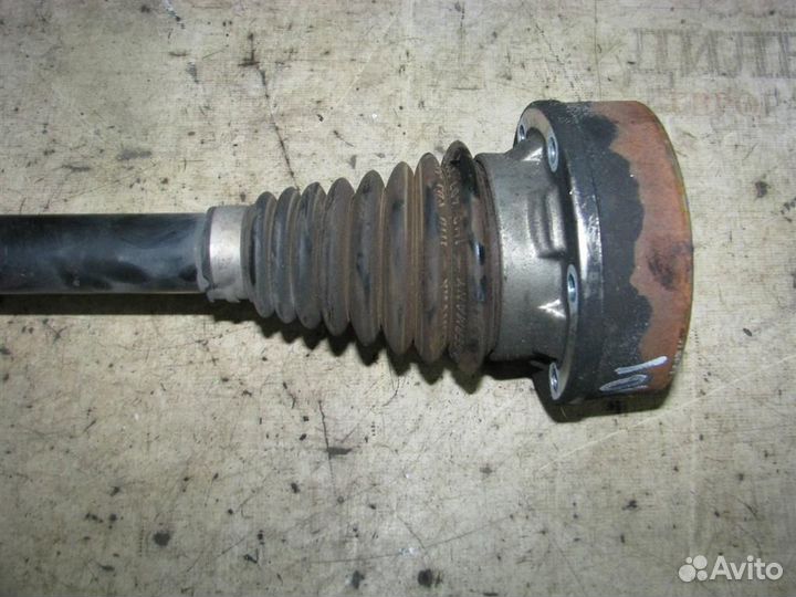 Полуось задняя правая VW Tiguan 2007-2011