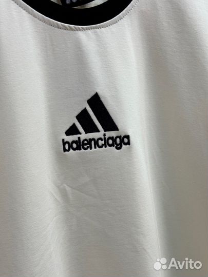 Футболка Оверсайзная Balenciaga