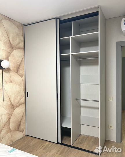 Шкаф купе встроенный