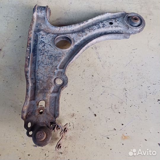 Рычаг передний фольксваген гольф 2.Чери Бонус а13