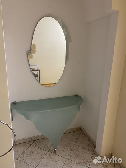 Столик дизайнерский