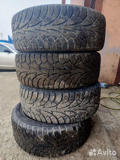 Hankook Winter I'Pike 225/55 R17