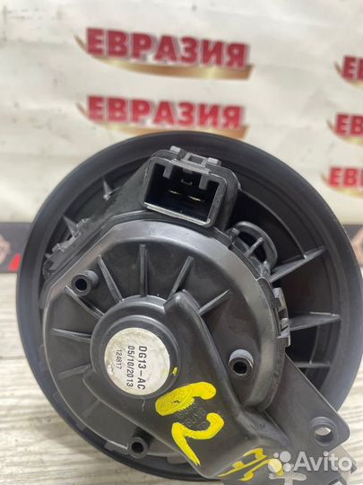 Мотор печки Ford Explorer U502 2013