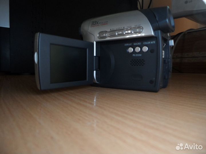 Видеокамера Samsung VP-D361i
