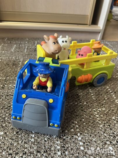 Автовоз с животными