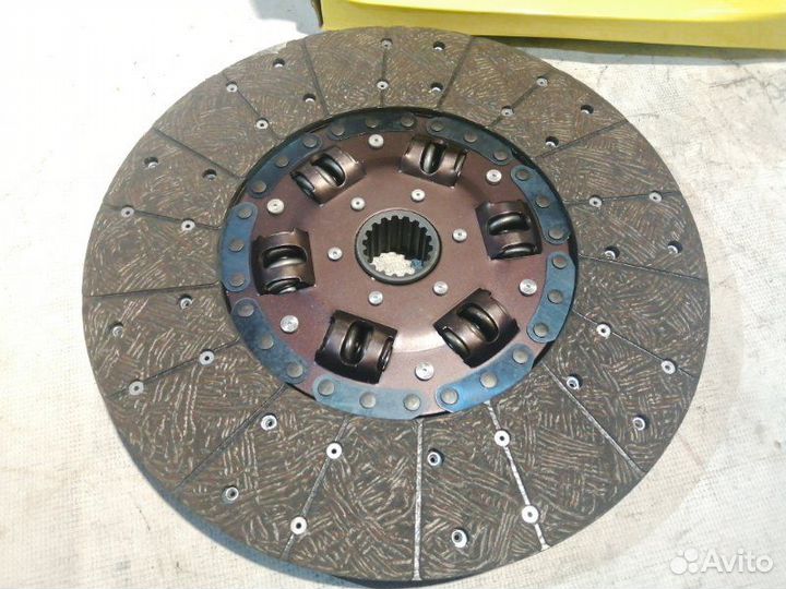 Диск сцепления Nissan