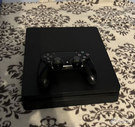 Sony playstation 4 slim
