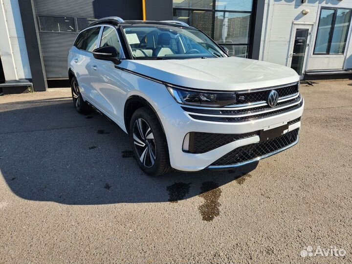 Volkswagen Tavendor 2.0 AMT, 2024