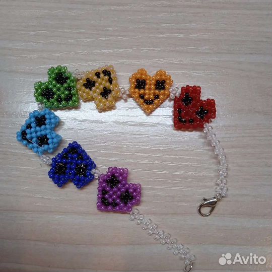 Изделия из бисера в наличии и под заказ