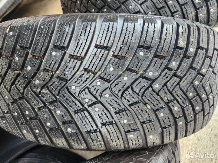 Continental IceContact 3 SUV 255/55 R19 111T