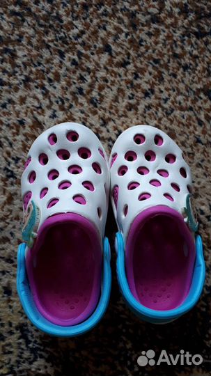 Купальные плавки и сабо для девочки