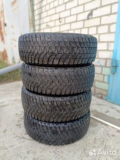 Michelin X-Ice North 2 185/60 R15 и диски R15
