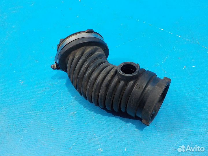 Патрубок воздушного фильтра opel Astra J 2010-2017