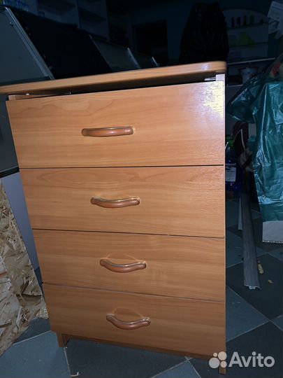 Компьютерный стол