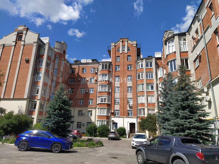 4-к. квартира, 172,7 м², 4/6 эт.