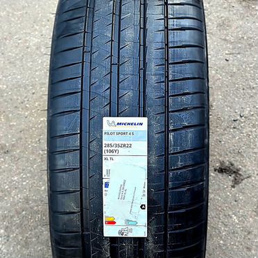MICHELIN Pilot Sport 4 S 275/35 R22