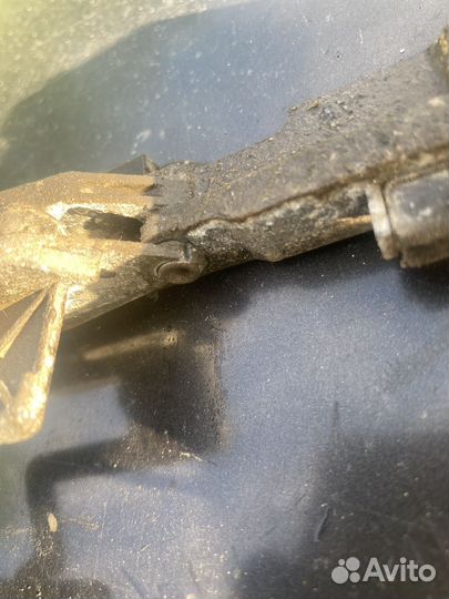 Салазки люка mercedes 124