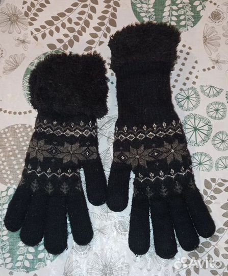 Перчатки женские вязаные