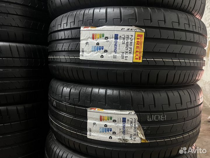 Pirelli P Zero PZ4 255/40 R21 и 285/35 R21 102Y