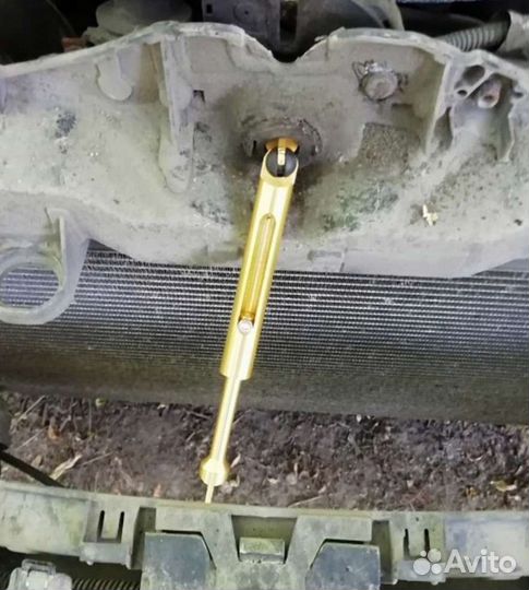 Тяга замка капота ford focus 2