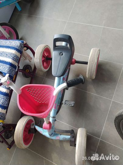 Детский велосипед четырехколесный