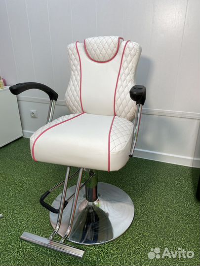 Кресло для парикмахера/бровиста