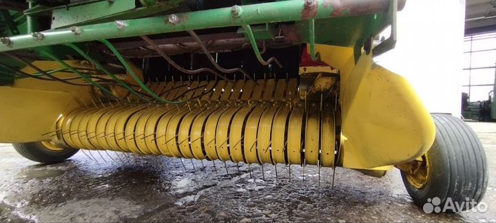 Пресс-подборщик John Deere 550, 1990