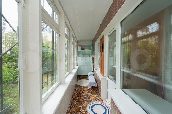 2-к. квартира, 48 м², 1/9 эт.