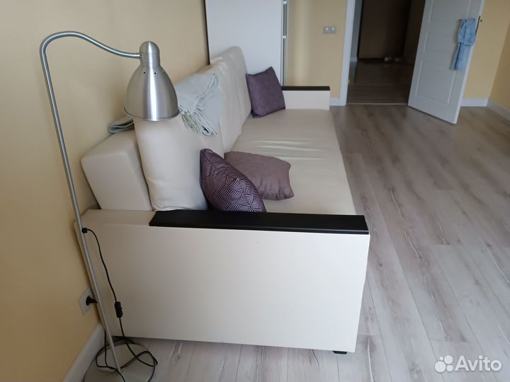 Отдам даром диван, б.у