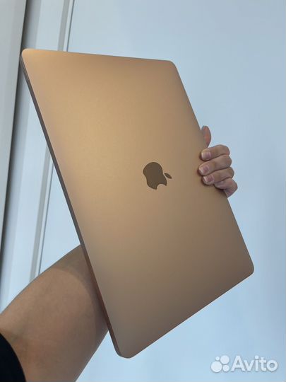 Apple MacBook Air Retina, 13-inch, 2020 8gb 512