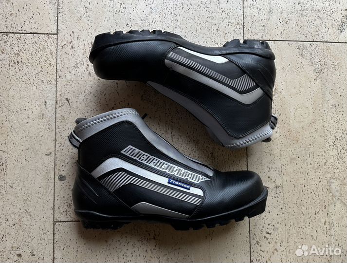 Лыжные ботинки 41 NNN