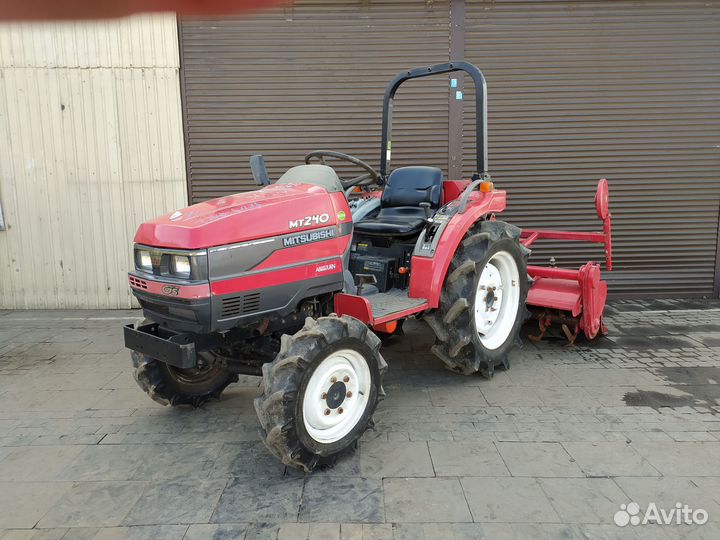 Мини-трактор Mitsubishi MT240, 2015