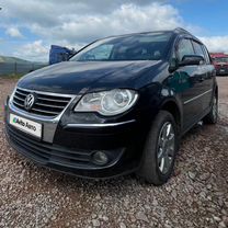 Volkswagen Touran 1.4 AMT, 2008, 129 033 км, с пробегом, цена 680 000 руб.