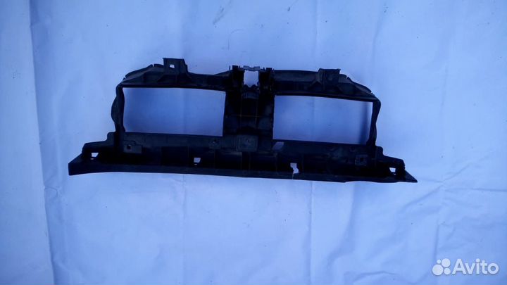 BMW x1 E84 воздуховод радиатора