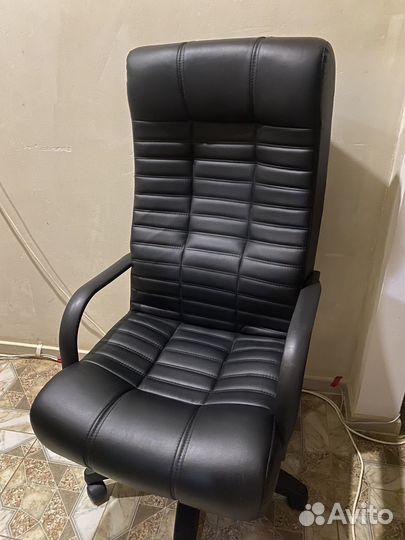 Компьютерный стул